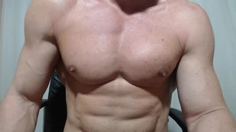 saradorj92 online show from 04/11/26, 05:01