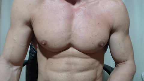 saradorj92 online show from 04/15/26, 05:14