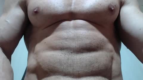 saradorj92 online show from 05/19/26, 02:07