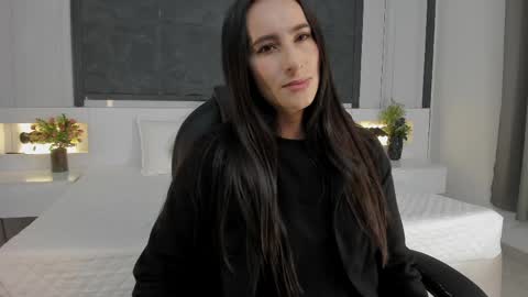  Sara Gomez  online show from 04/16/26, 02:07