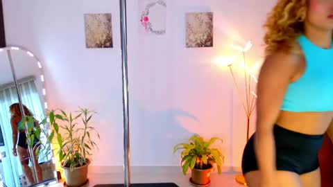 sarah  cinnamon online show from 04/26/26, 06:16
