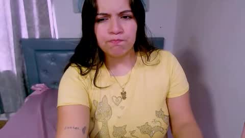 Snapshot of sarah_acero chatting on 10/03/25, 07:11 sarah online show from 10/03/25, 07:11