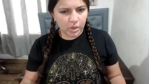 sarah online show from 05/21/26, 04:14