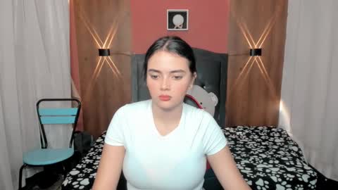 sarah online show from 02/12/25, 09:22