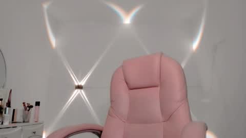 sarah online show from 12/17/25, 06:36