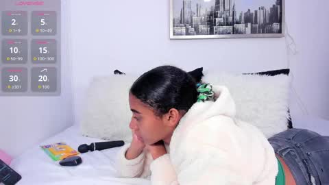 sarah_ashbourne online show from 10/07/25, 12:24