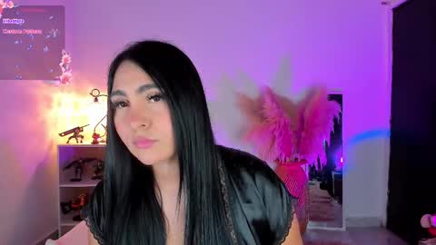 Snapshot of sarah_bali chatting on 02/19/25, 08:10 Sarah Valkiria IG Sar lanister online show from 02/19/25, 08:10