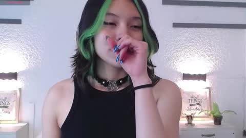 Sarah online show from 02/21/26, 01:56