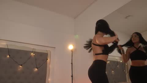       online show from 10/08/25, 07:44