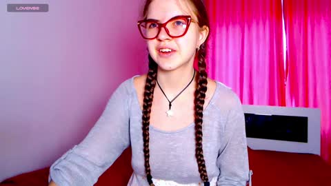 Sarah online show from 12/11/24, 05:10