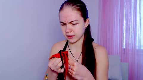 Sarah online show from 11/05/25, 10:26