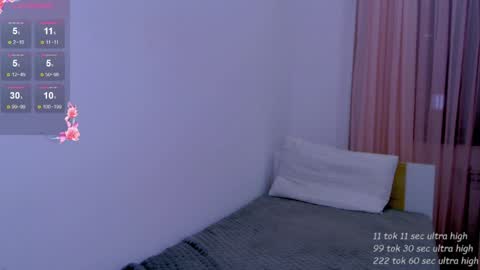 Snapshot of sarah_hs chatting on 05/13/26, 06:38 Sarah online show from 05/13/26, 06:38