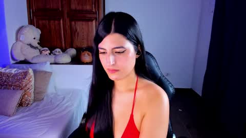 Snapshot of sarah_montale chatting on 12/14/24, 11:01 Sarah Independent model online show from 12/14/24, 11:01