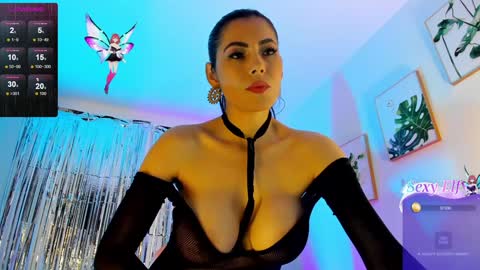 INSTAGRAM...sarah22 p online show from 01/31/25, 04:36