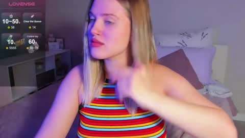 Sarah online show from 10/21/25, 12:33