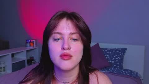 Snapshot of sarah_soul chatting on 06/22/26, 10:51 Sarah online show from 06/22/26, 10:51