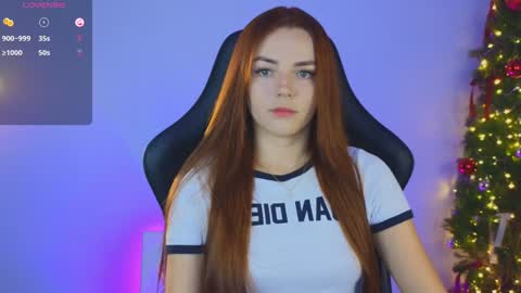 Snapshot of sarah_swtt chatting on 12/27/24, 04:15 - next broadcast 28 nov 7 pm Col online show from 12/27/24, 04:15