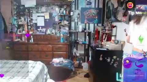 Snapshot of sarahabbg chatting on 06/15/26, 04:04 sarahabbg online show from 06/15/26, 04:04
