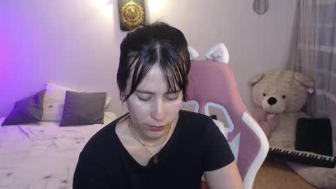 sarahdressler online show from 09/15/25, 12:32