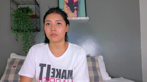 Snapshot of sarahevans__ chatting on 11/11/25, 07:47 Sarah Evans online show from 11/11/25, 07:47