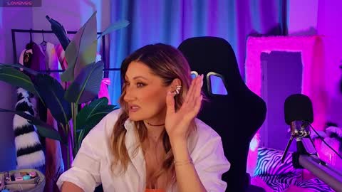 Divine Sarah NONUDE model online show from 04/06/26, 03:57