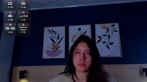 Snapshot of sarahmiler_ chatting on 10/25/25, 11:40 Sarah online show from 10/25/25, 11:40