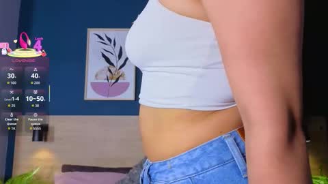 Snapshot of sarahmiler_ chatting on 11/11/25, 07:58 Sarah online show from 11/11/25, 07:58