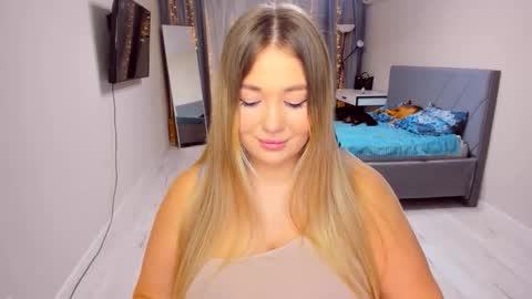 Sarah online show from 02/19/26, 02:46