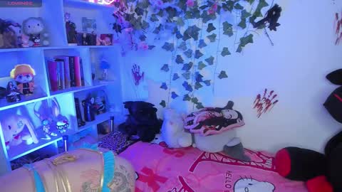 Sarah NEW ACCOUNT online show from 11/11/25, 05:57