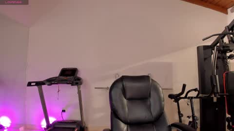 Sarah Rhodes online show from 04/03/26, 11:30