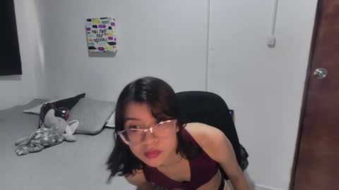 Snapshot of sarahsmitt chatting on 11/06/25, 06:53 Sarah online show from 11/06/25, 06:53