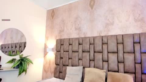 Sara online show from 09/27/25, 12:21