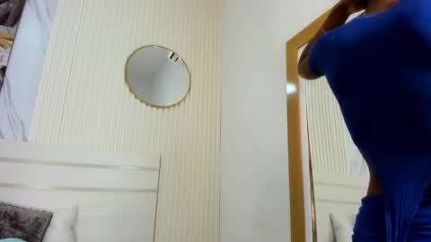 Sara Lewis online show from 04/01/26, 10:38