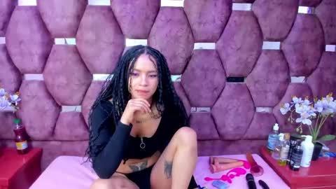 Snapshot of saraloveee_ chatting on 01/26/25, 03:06 Sarita  online show from 01/26/25, 03:06