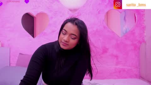 Snapshot of saramagiic chatting on 01/12/25, 06:05 online show from 01/12/25, 06:05