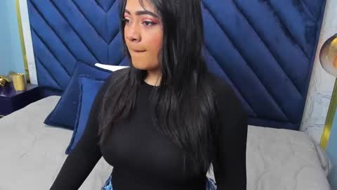 Snapshot of saramagiic chatting on 02/12/25, 11:40 online show from 02/12/25, 11:40