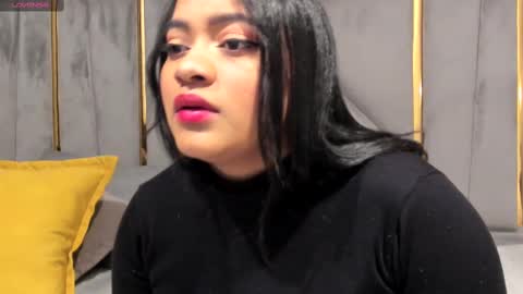 Snapshot of saramagiic chatting on 10/12/25, 11:42 online show from 10/12/25, 11:42