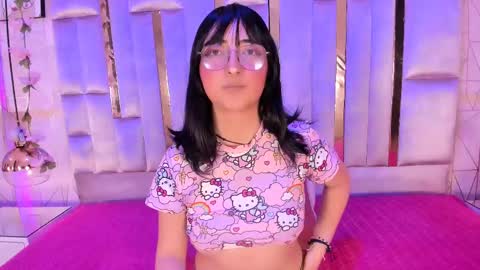 sara  online show from 02/18/25, 05:31