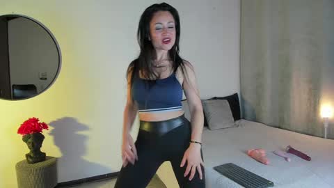 Snapshot of saramilf_69 chatting on 03/12/25, 07:49 saramilf_69 online show from 03/12/25, 07:49