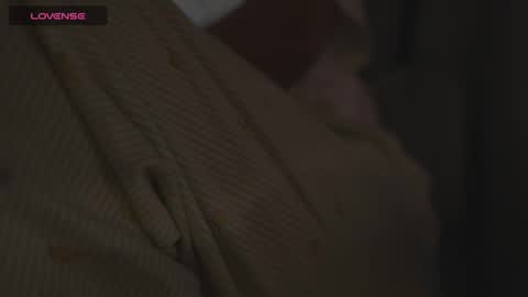 Sara online show from 10/14/25, 04:46