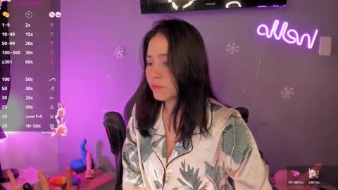 saraowens online show from 12/21/25, 10:44