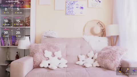 Snapshot of saraparisi_ chatting on 11/06/25, 10:21 Sara online show from 11/06/25, 10:21