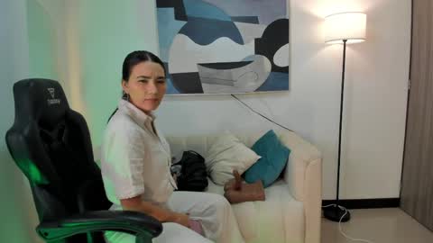 I am Sara  online show from 06/02/26, 12:34