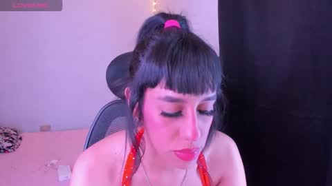 Snapshot of sarapiink chatting on 02/23/26, 12:19 Sara online show from 02/23/26, 12:19