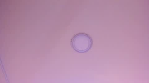 Snapshot of sarasaenz__ chatting on 12/23/24, 06:16 online show from 12/23/24, 06:16