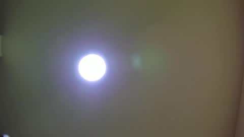 Snapshot of sarasaenz__ chatting on 02/23/25, 11:11 online show from 02/23/25, 11:11