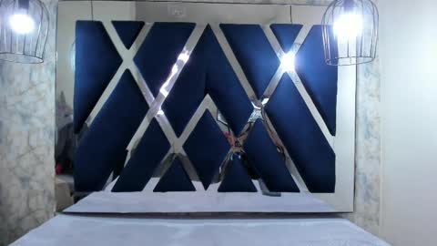 Snapshot of sarasaenz__ chatting on 02/25/25, 03:05 online show from 02/25/25, 03:05