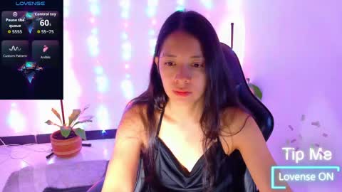 Snapshot of sarasavaagee chatting on 04/24/26, 12:51 Sara online show from 04/24/26, 12:51