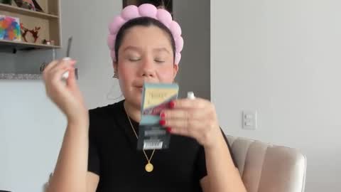 Sara  sarasmithfun by instagram online show from 01/07/25, 07:06