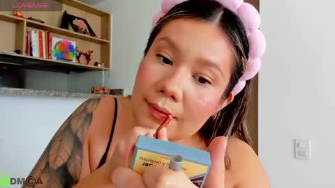 Sara  sarasmithfun by instagram online show from 01/16/25, 08:03